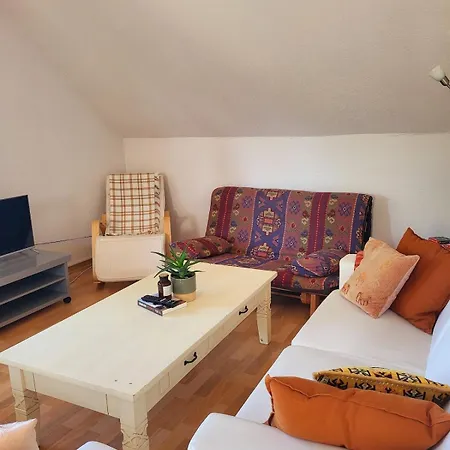 Cosy Sternberg Am National Park