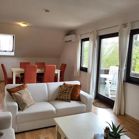 Cosy Sternberg Am National Park Apartment